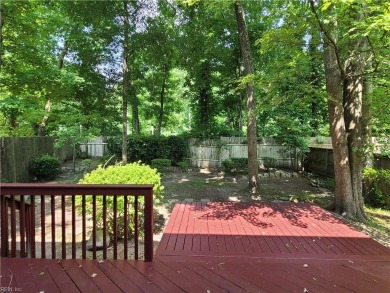 Three bedrooms upstairs, including two and a half bathrooms. The on Red Wing Lake Golf Course in Virginia - for sale on GolfHomes.com, golf home, golf lot