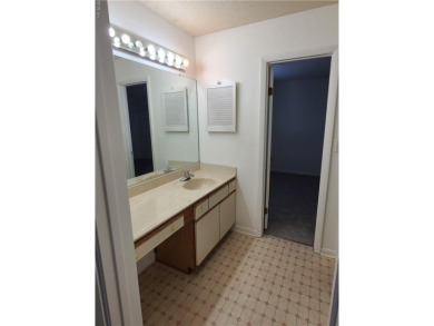 Three bedrooms upstairs, including two and a half bathrooms. The on Red Wing Lake Golf Course in Virginia - for sale on GolfHomes.com, golf home, golf lot
