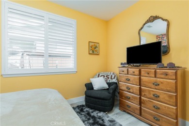 Welcome to 2747 Traditions Loop--an immaculate 2-bedroom plus an on River Oaks Golf Course in California - for sale on GolfHomes.com, golf home, golf lot