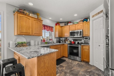 Welcome to this beautiful 3-bedroom, 2.5-bathroom home offering on Quail Ridge Golf Course in Washington - for sale on GolfHomes.com, golf home, golf lot