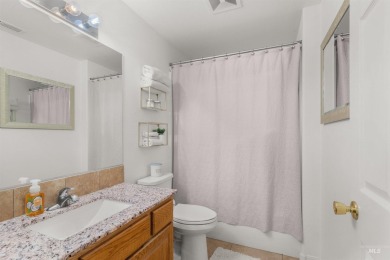 Welcome to this beautiful 3-bedroom, 2.5-bathroom home offering on Quail Ridge Golf Course in Washington - for sale on GolfHomes.com, golf home, golf lot
