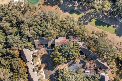 Immaculate and well maintained upper level 1 bed, 1.5 bath High on The Seabrook Island Club in South Carolina - for sale on GolfHomes.com, golf home, golf lot