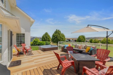 Welcome to this beautiful 3-bedroom, 2.5-bathroom home offering on Quail Ridge Golf Course in Washington - for sale on GolfHomes.com, golf home, golf lot