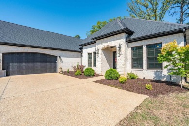 Welcome to this exceptional home in the highly sought-after on Hot Springs Golf and Country Club in Arkansas - for sale on GolfHomes.com, golf home, golf lot