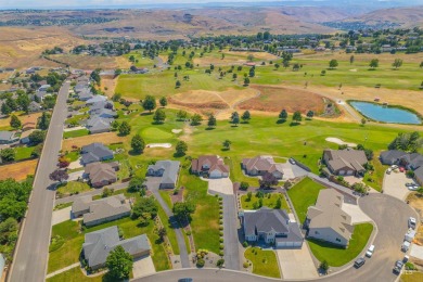 Welcome to this beautiful 3-bedroom, 2.5-bathroom home offering on Quail Ridge Golf Course in Washington - for sale on GolfHomes.com, golf home, golf lot