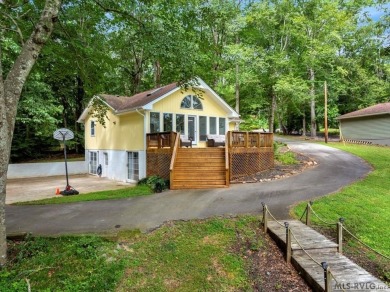 Lakefront Living at Its Finest - Updated Retreat on Poplar Creek on Tanglewood Shores Golf Club in Virginia - for sale on GolfHomes.com, golf home, golf lot