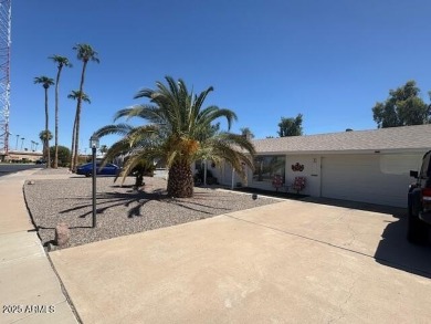 Golf course lot home in Sun City! Featuring 3 bedrooms, 2 on Sun City North Golf Course in Arizona - for sale on GolfHomes.com, golf home, golf lot