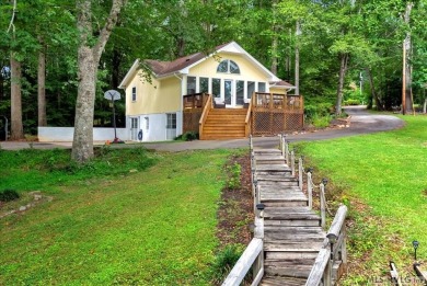 Lakefront Living at Its Finest - Updated Retreat on Poplar Creek on Tanglewood Shores Golf Club in Virginia - for sale on GolfHomes.com, golf home, golf lot