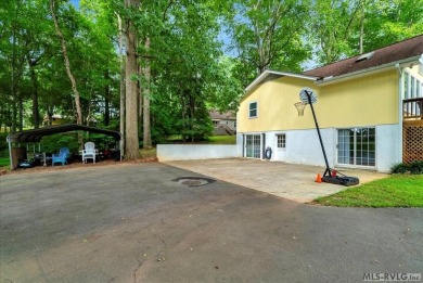 Lakefront Living at Its Finest - Updated Retreat on Poplar Creek on Tanglewood Shores Golf Club in Virginia - for sale on GolfHomes.com, golf home, golf lot
