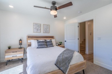 This stunning 3-level condo is nestled in the heart of the on Sunriver Golf Club in Utah - for sale on GolfHomes.com, golf home, golf lot