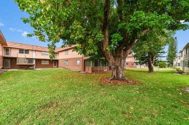 Come visit this beautifully renovated,modern and turn-key condo on Addison Reserve in Florida - for sale on GolfHomes.com, golf home, golf lot