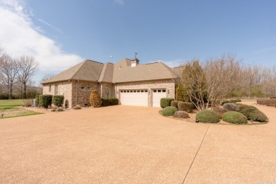 4-bedroom brick home (built in 2006!), 30-acres of land with on Riverland Country Club in Arkansas - for sale on GolfHomes.com, golf home, golf lot