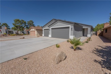 Located at 1707 Golden Gate Ave in Kingman, Arizona, this new on Cerbat Cliffs Golf Course in Arizona - for sale on GolfHomes.com, golf home, golf lot