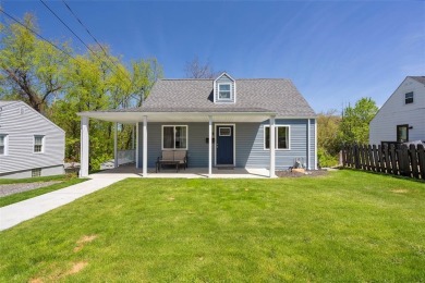Wow! If you are looking for an absolute move in ready level on The Club At Shadow Lakes in Pennsylvania - for sale on GolfHomes.com, golf home, golf lot