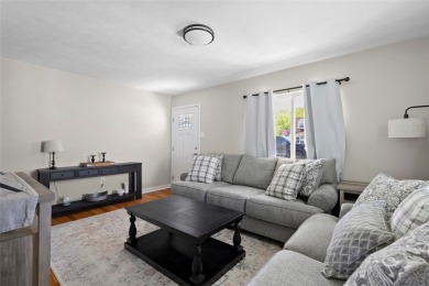 Wow! If you are looking for an absolute move in ready level on The Club At Shadow Lakes in Pennsylvania - for sale on GolfHomes.com, golf home, golf lot