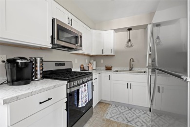 Wow! If you are looking for an absolute move in ready level on The Club At Shadow Lakes in Pennsylvania - for sale on GolfHomes.com, golf home, golf lot