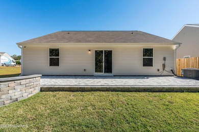 Step into this move-in ready 3 bedroom, 2 bath home built in on Lennon Hills Golf Course in North Carolina - for sale on GolfHomes.com, golf home, golf lot