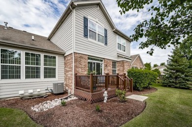 WOW! ABSOLUTELY GORGEOUS AND READY TO MOVE IN! PICTURE PERFECT on Bolingbrook Golf Club in Illinois - for sale on GolfHomes.com, golf home, golf lot