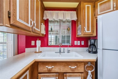 Welcome to easy living in this well-maintained home, perfectly on Riverview Golf Course in Arizona - for sale on GolfHomes.com, golf home, golf lot