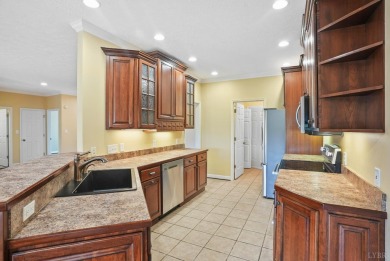 Looking to downsize, up size, or just need a more maintenance on Ivy Hill Golf Club in Virginia - for sale on GolfHomes.com, golf home, golf lot