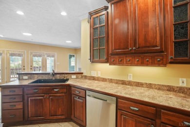 Looking to downsize, up size, or just need a more maintenance on Ivy Hill Golf Club in Virginia - for sale on GolfHomes.com, golf home, golf lot