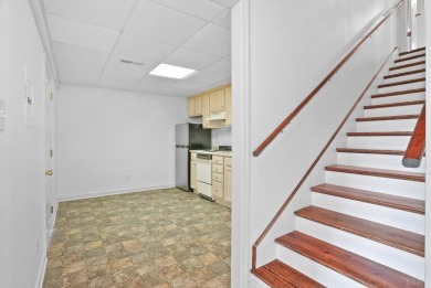 Looking to downsize, up size, or just need a more maintenance on Ivy Hill Golf Club in Virginia - for sale on GolfHomes.com, golf home, golf lot