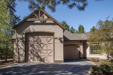 Come home for the holidays to this absolute masterpiece on Lost Tracks Golf Club in Oregon - for sale on GolfHomes.com, golf home, golf lot