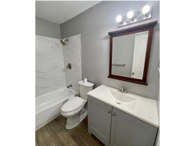 Beautiful 2 bedroom 2 bath Villa with 1 car garage and laundry on Colony West Country Club in Florida - for sale on GolfHomes.com, golf home, golf lot