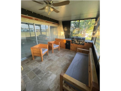 Beautiful 2 bedroom 2 bath Villa with 1 car garage and laundry on Colony West Country Club in Florida - for sale on GolfHomes.com, golf home, golf lot