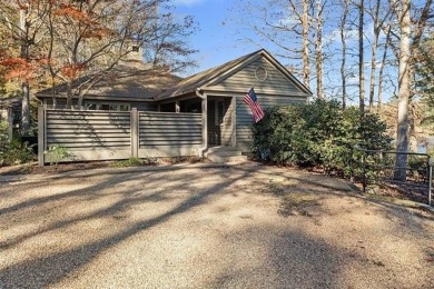 PACK YOUR BAGS, Welcome to an awesome lakefront cottage on Lake on The Golden Eagle Golf Course in Virginia - for sale on GolfHomes.com, golf home, golf lot