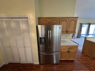 Upper unit on 9th hole at Shield Crest Golf Course overlooking on Shield Crest Golf Course in Oregon - for sale on GolfHomes.com, golf home, golf lot