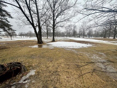 Very nice, well-kept 2 bedroom 2 bath home on the 7th hole of on Sugar Springs Country Club in Michigan - for sale on GolfHomes.com, golf home, golf lot