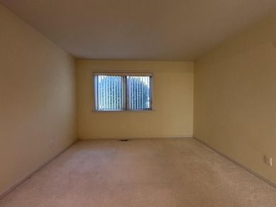 Upper unit on 9th hole at Shield Crest Golf Course overlooking on Shield Crest Golf Course in Oregon - for sale on GolfHomes.com, golf home, golf lot