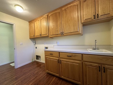 Upper unit on 9th hole at Shield Crest Golf Course overlooking on Shield Crest Golf Course in Oregon - for sale on GolfHomes.com, golf home, golf lot