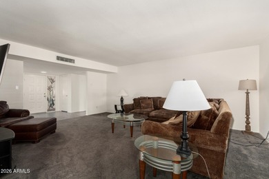 LARGE CORNER LOT!!! MAYA MODEL!! Courtyard Entry! 1760 sq ft 2 on Sun Lakes Country Club in Arizona - for sale on GolfHomes.com, golf home, golf lot