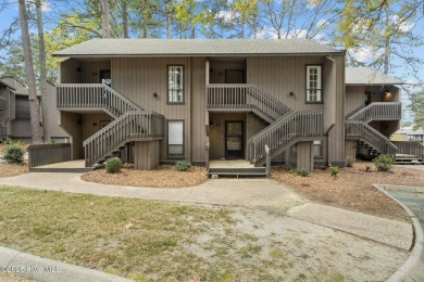 This beautifully updated and furnished 1-bedroom condo is on Pinehurst Resort and Country Club in North Carolina - for sale on GolfHomes.com, golf home, golf lot
