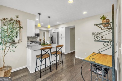 Great price on this 4 bedroom/2.5 home located in Peachtree on Braelinn Golf Club in Georgia - for sale on GolfHomes.com, golf home, golf lot