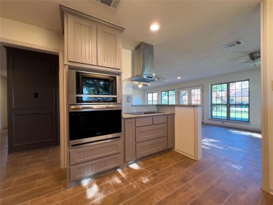 Check out this newly remodeled 3 bedroom, 2.5 bath home on the on Waxahachie Country Club in Texas - for sale on GolfHomes.com, golf home, golf lot