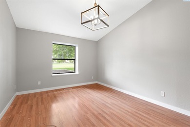 MLS# 289933 Great condo located in the desirable Meadow Springs on Meadow Springs Country Club in Washington - for sale on GolfHomes.com, golf home, golf lot