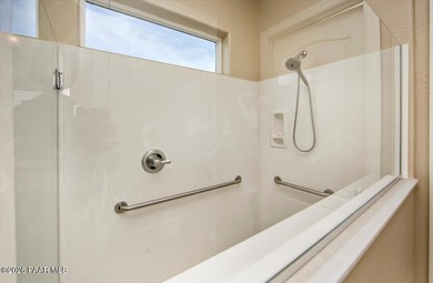 Lovely, Single Level, 2 bedroom, plus Den, 2.5 Bath home with 2 on Prescott Lakes Golf and Country Club in Arizona - for sale on GolfHomes.com, golf home, golf lot