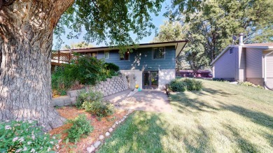 This charming 3 bedroom home ranch style home offer comfort on Holstein Country Club in Iowa - for sale on GolfHomes.com, golf home, golf lot