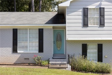 Welcome to this well-maintained brick home in a highly desirable on Lakewood Golf Course in Alabama - for sale on GolfHomes.com, golf home, golf lot