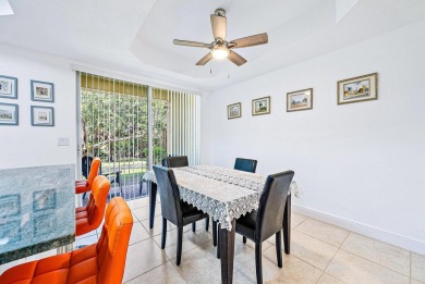 Immaculate and cozy 3 bedroom & 3 Full Bathroom, 1423 sqft on Emerald Dunes Golf Club in Florida - for sale on GolfHomes.com, golf home, golf lot