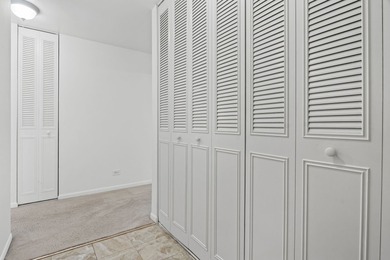 TERRIFFIC 2 BEDROOM 2 BATH FIRST FLOOR CORNER UNIT WITH PRIVATE on Twin Lakes Golf Course in Illinois - for sale on GolfHomes.com, golf home, golf lot