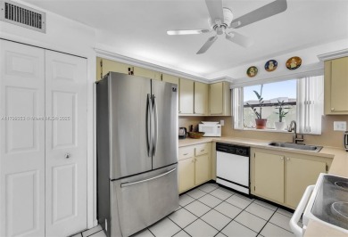 Welcome to your ideal 55+ retreat with spaciou  1200 sq ft. This on Sunrise Lakes Phase IV Golf Course in Florida - for sale on GolfHomes.com, golf home, golf lot