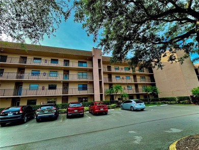 ***ATTENTION: OWNER MOTIVATED ***    Welcome to your ideal 55+ on Sunrise Lakes Phase IV Golf Course in Florida - for sale on GolfHomes.com, golf home, golf lot