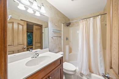 AN AMAZING OPPORTUNITY AWAITS! This stunning 4-BR, 3.5-BA home on Mountain Ridge Golf Club in Tennessee - for sale on GolfHomes.com, golf home, golf lot