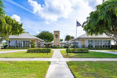 Edgewood Model- Featuring 2 spacious bedrooms, 2 modern on Leisureville Community Golf Course in Florida - for sale on GolfHomes.com, golf home, golf lot