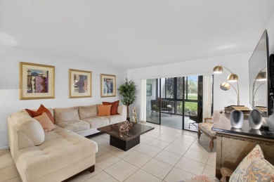 Escape to this delightful 2-bedroom, 2-bath condo. A  perfect on Hunters Run Golf and Country Club in Florida - for sale on GolfHomes.com, golf home, golf lot