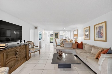 Escape to this delightful 2-bedroom, 2-bath condo. A  perfect on Hunters Run Golf and Country Club in Florida - for sale on GolfHomes.com, golf home, golf lot